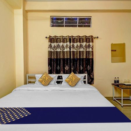 Spot On Rainbow Lodge غاواهاتي المظهر الخارجي الصورة