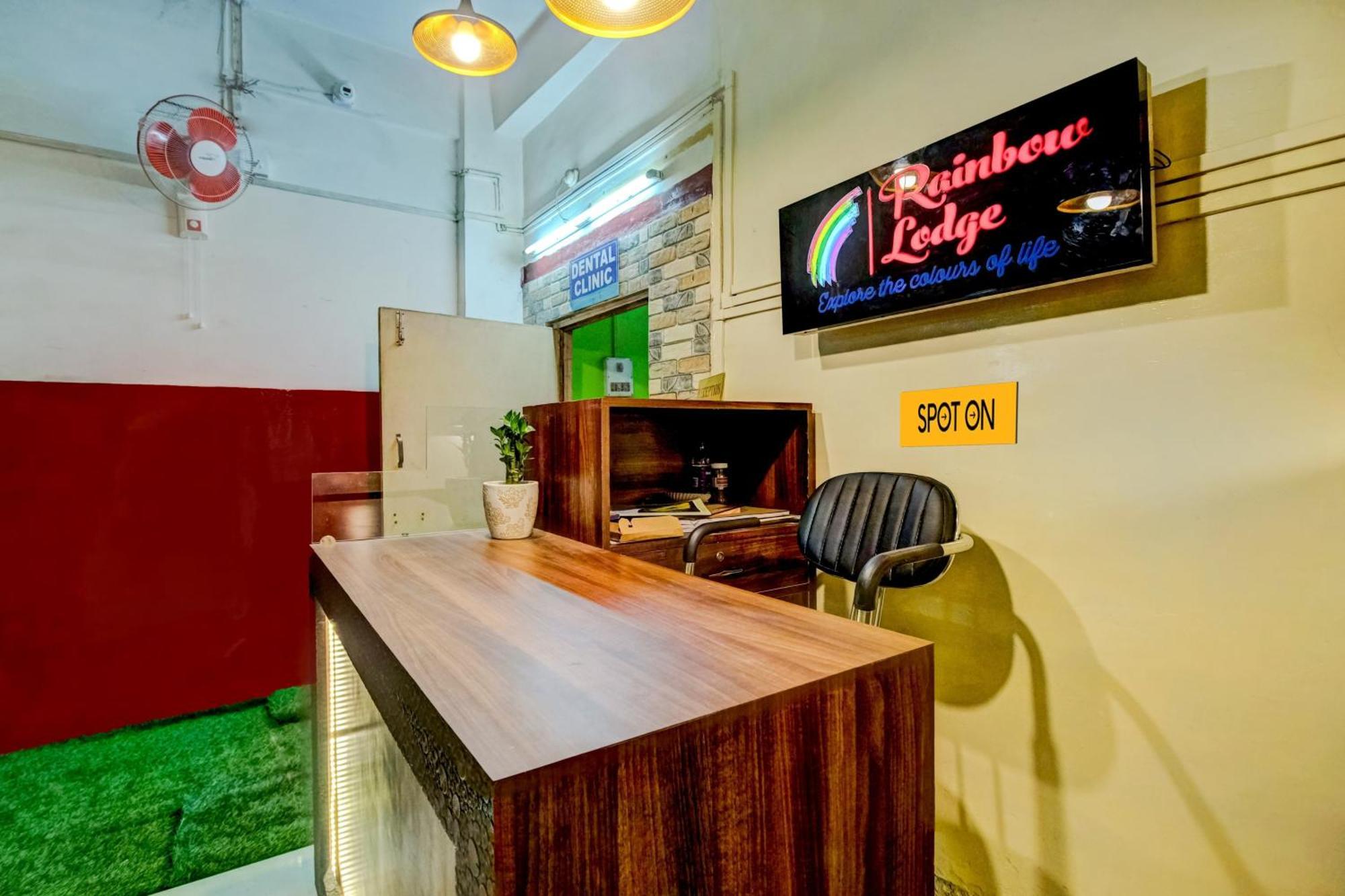 Spot On Rainbow Lodge غاواهاتي المظهر الخارجي الصورة
