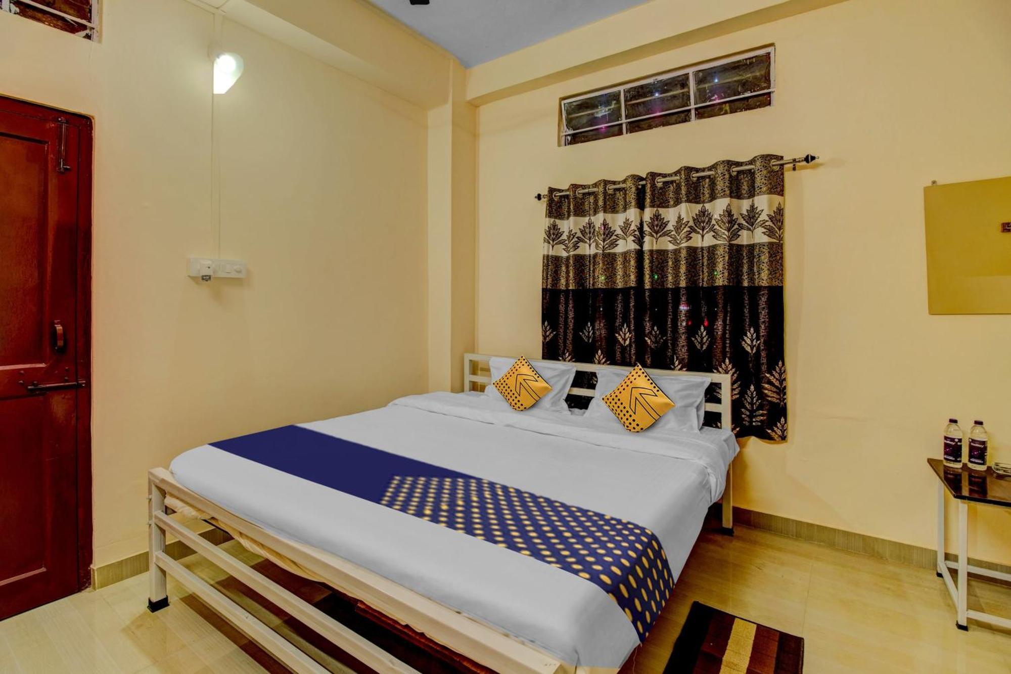 Spot On Rainbow Lodge غاواهاتي المظهر الخارجي الصورة