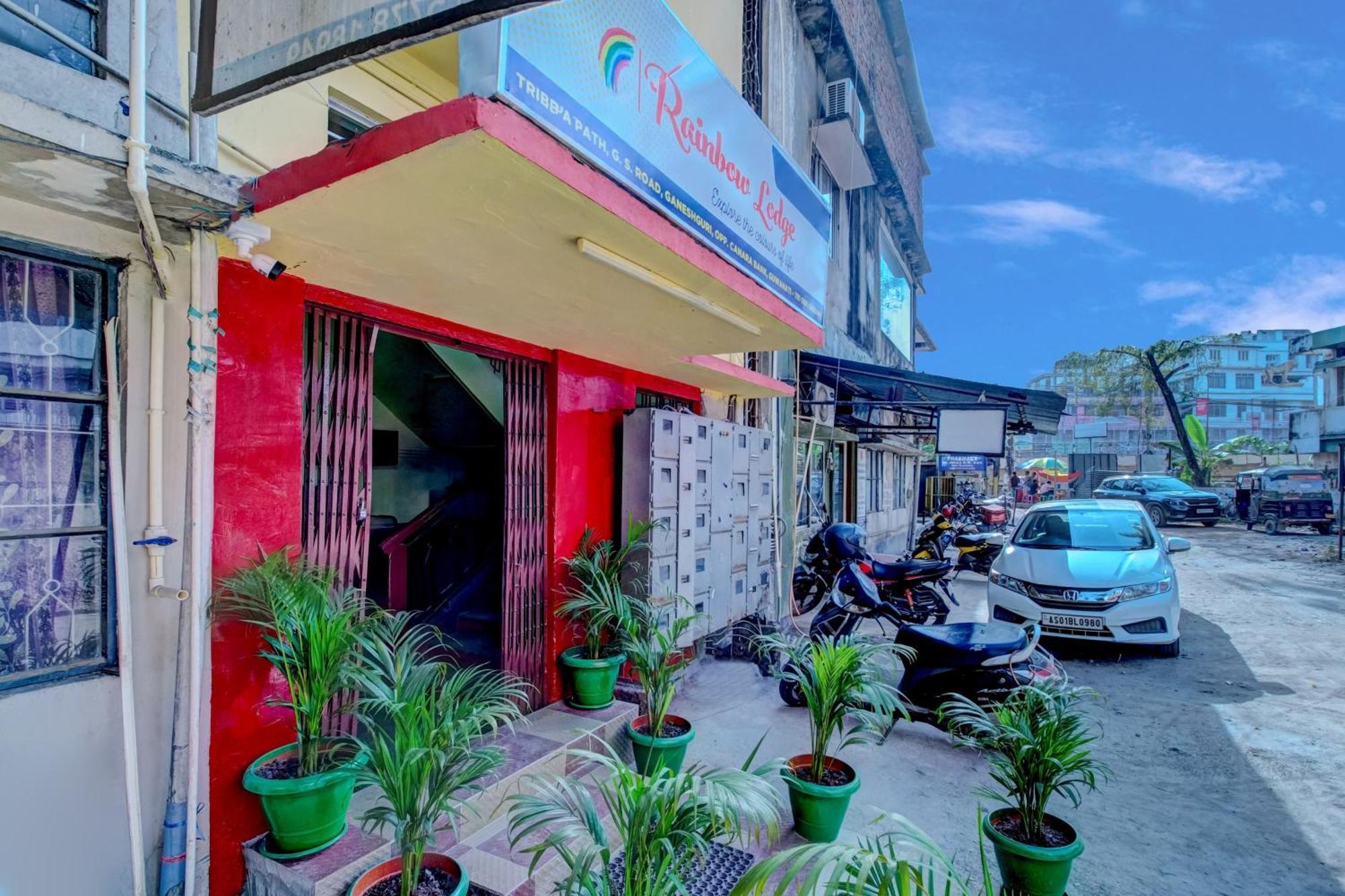 Spot On Rainbow Lodge غاواهاتي المظهر الخارجي الصورة